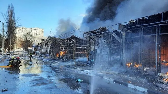 Xarkovda kənd atəşə tutuldu: 5 nəfər öldü