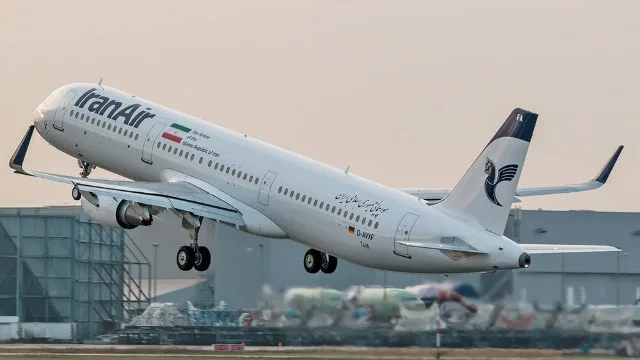 İranda xarici vətəndaşlara təyyarə biletləri dollarla satılacaq
