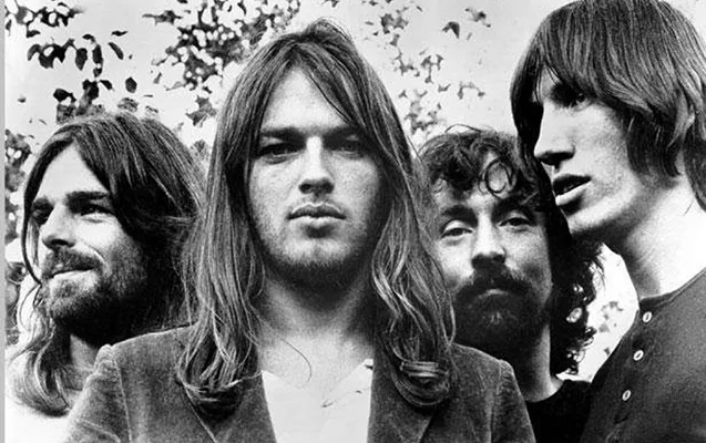 Əfsanəvi “Pink Floyd” müəllif hüquqlarını satır