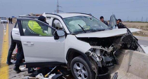 Goranboyda avtomobil aşdı: 3 nəfər yaralandı
