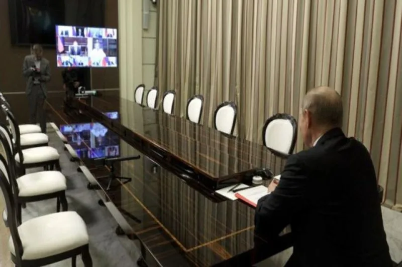 Putin Təhlükəsizlik Şurasının müşavirəsini keçirdi