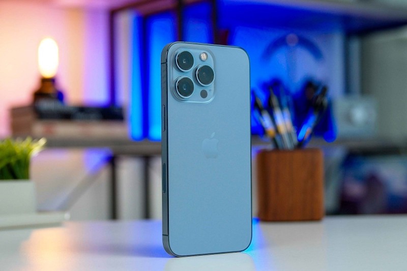Apple daha adi iPhone modellərini yeni prosessorla təchiz etməyəcək