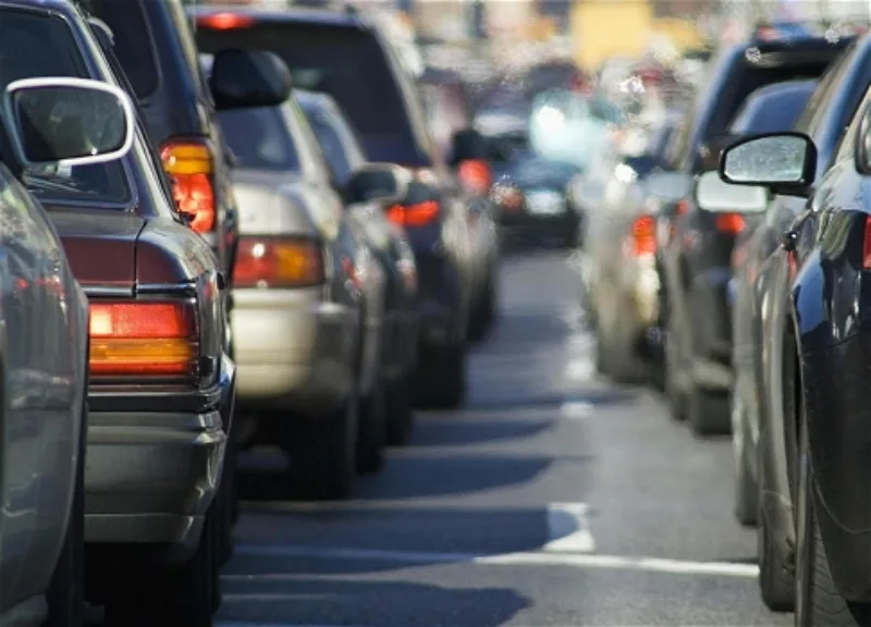 Bakıda sıxlıq müşahidə edilən yollar açıqlanıb - SİYAHI