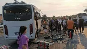Türkiyədə turist avtobusu aşdı - 41 nəfər yaralandı