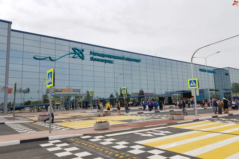 Volqoqrad aeroportu mina xəbərinə görə boşaldıldı