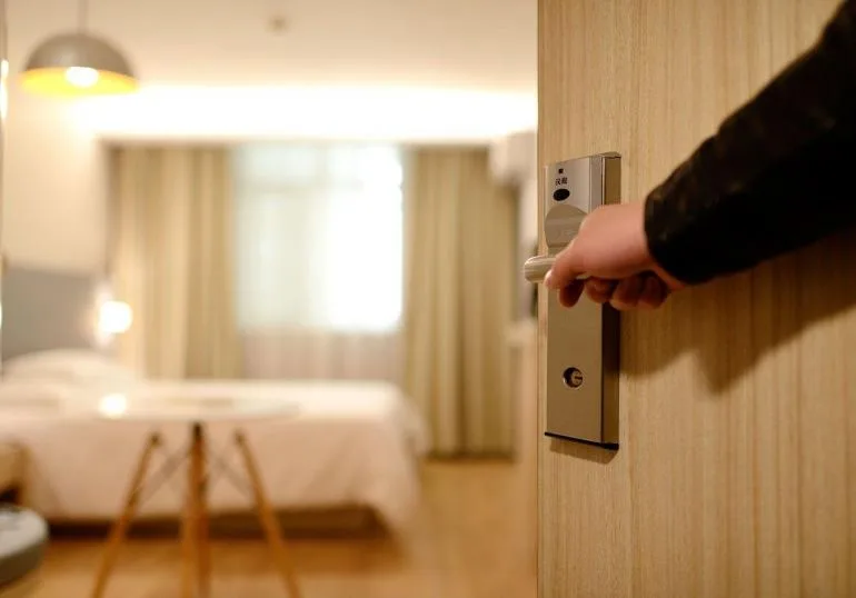 Azərbaycanda hotellərdə gecələyənlərin sayı artıb