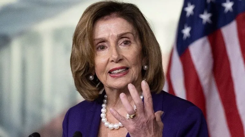 Pelosi Yaponiyaya getdi