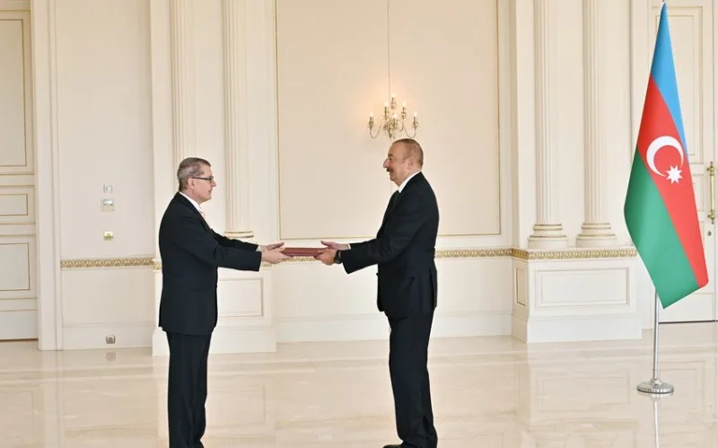 İlham Əliyev yeni səfirin etimadnaməsini qəbul etdi - YENİLƏNİB