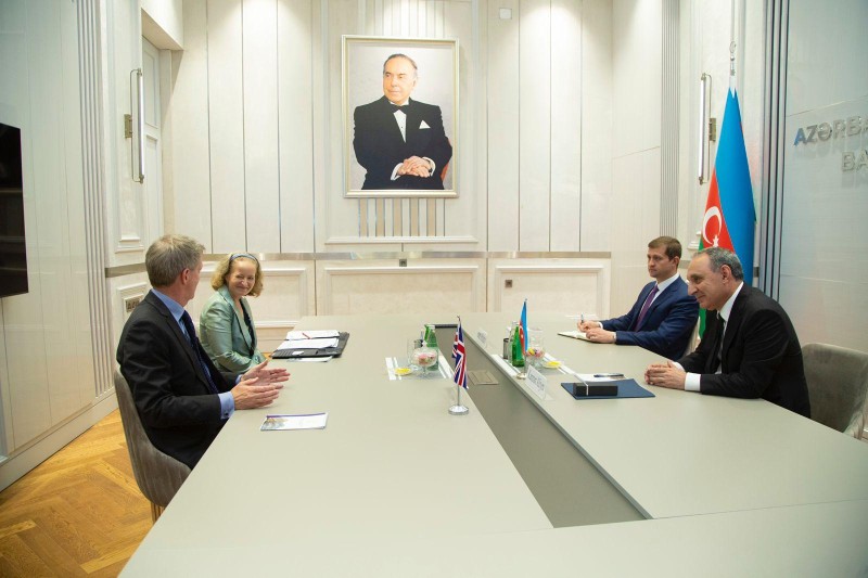 Baş prokuror Britaniya səfiri ilə görüşdü