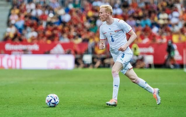"Qarabağ"la oyundan əvvəl müdafiəçi aldılar