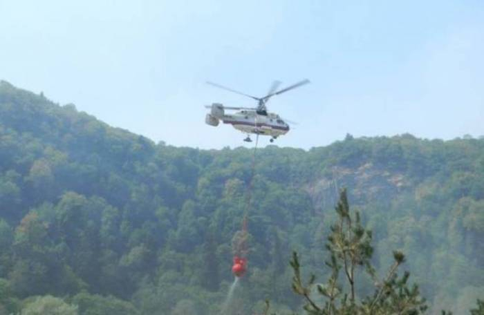 Şəkidə yanğının söndürülməsinə 2 helikopter cəlb olunub