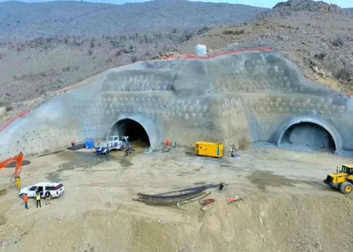 Xarici diplomatlar Əhmədbəyli-Füzuli-Şuşa yolu üzərindəki tunellə tanış oldular