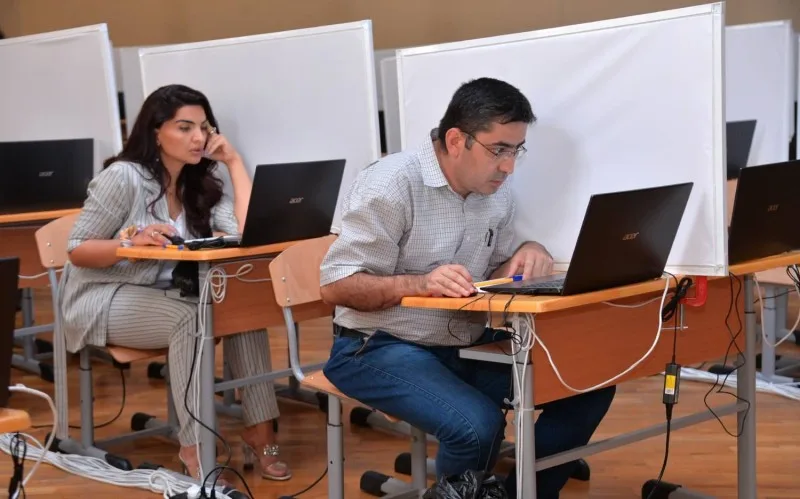 Məktəblərdə bu vəzifələrə qəbul imtahanı keçirildi
