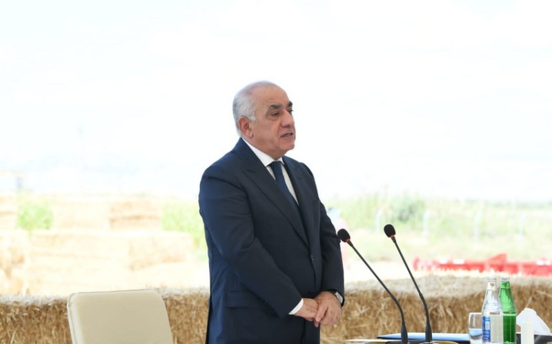 Baş nazir Ağsuda müşavirə keçirdi