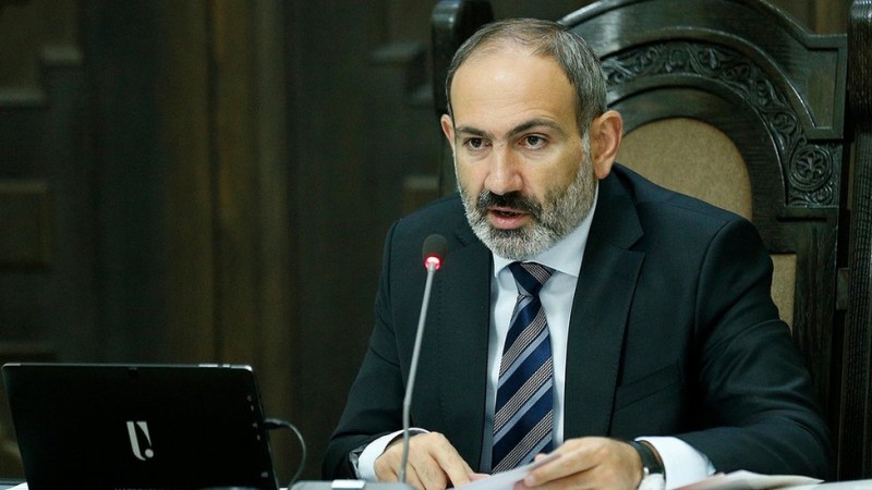 Paşinyan 11:00-da parlamentdə çıxış edəcək