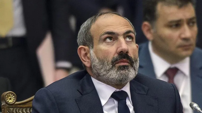 "Paşinyanı Ermənistandan qovmaq lazımdır"