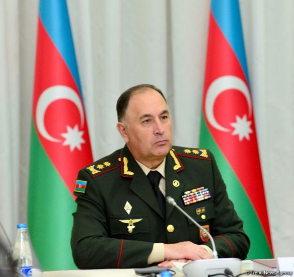 Kərim Vəliyev Şoyqu ilə DANIŞDI