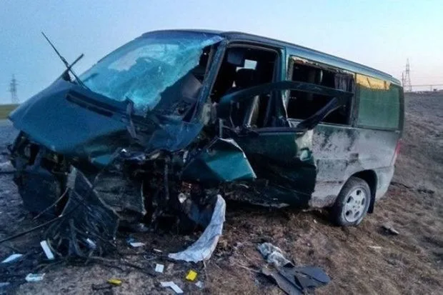 Bakı-Quba yolunda mikroavtobus aşdı - Ölən və yaralananlar var - YENİLƏNİB