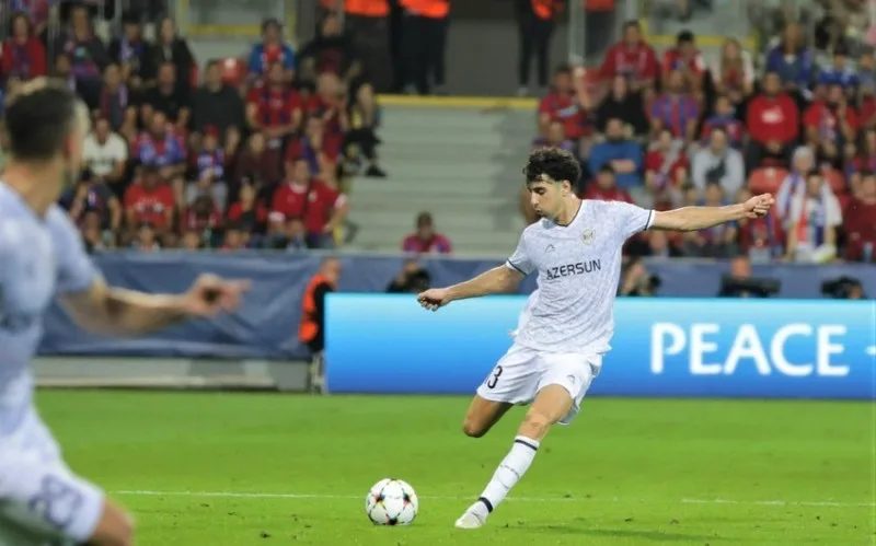 "Qarabağ"ın müdafiəçisi ilk "5-lik"də - Avropa Liqası