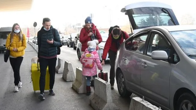 Son 5 gündə Rusiyanı 261 min kişi tərk edib