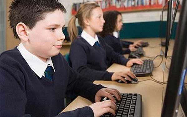 Azərbaycanda internetə qoşulan məktəblərin sayı
