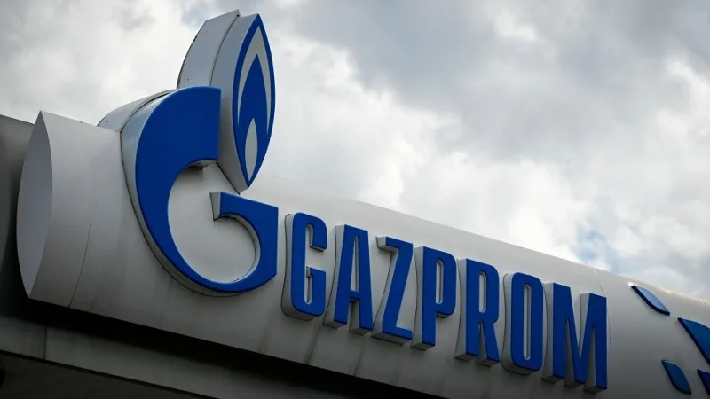 “Qazprom” hasilatı azaltdı