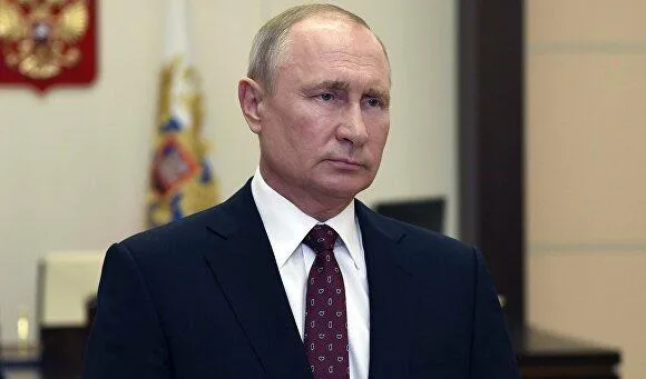 Aidiyyəti kadrlar orduya cəlb edilmir - Putindən ETİRAF