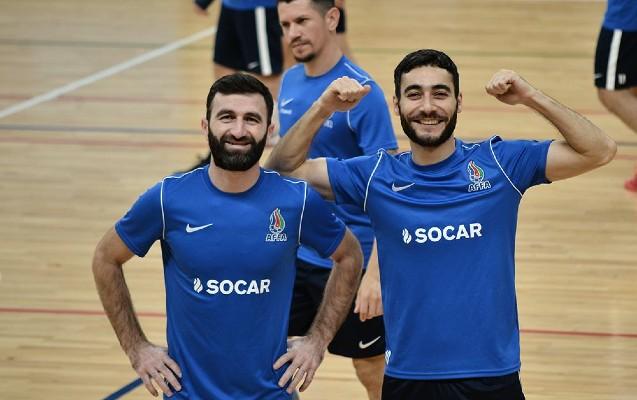 Milliyə daha 2 oyunçu cəlb olundu