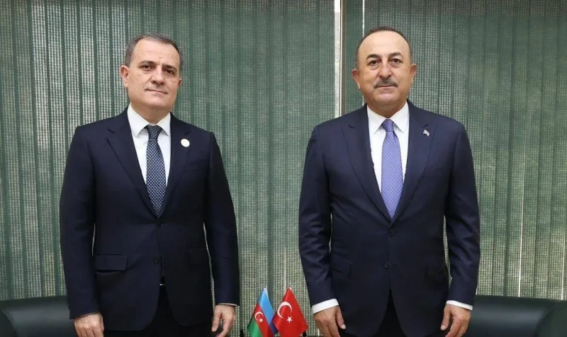 Ceyhun Bayramov Çavuşoğlu ilə müzakirə apardı
