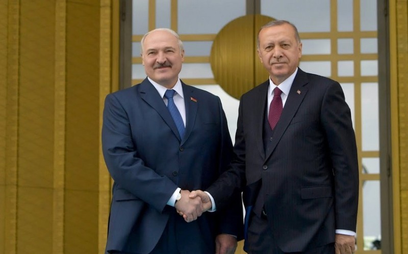 Ərdoğan və Lukaşenko arasında görüş oldu