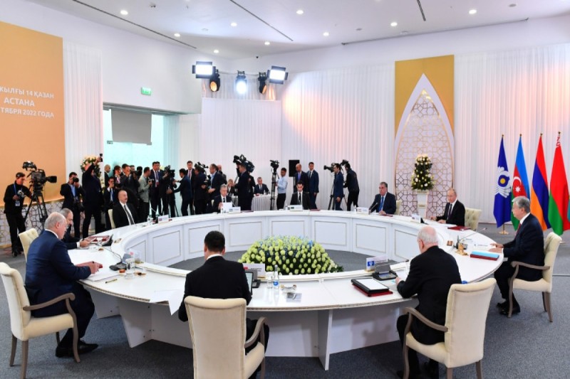 İlham Əliyev MDB Dövlət Başçıları Şurasının iclasında çıxış etdi - FOTOLAR - YENİLƏNİB