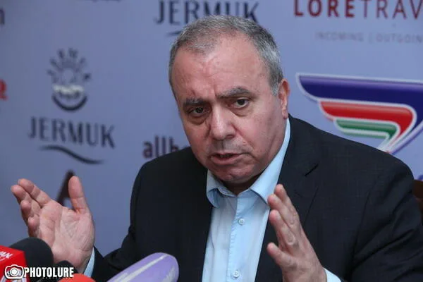 "Paşinyan odla oynayır"