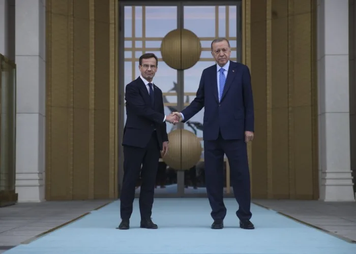 Ərdoğan İsveçin baş naziri ilə görüşüb