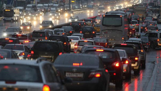 Bu avtobuslar gecikir - SİYAHI