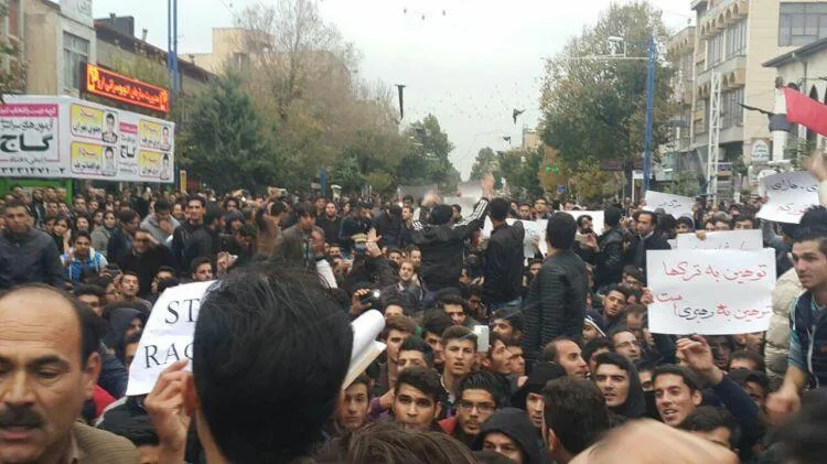 İranda etirazçılar qisaslarını belə alırlar - FOTO