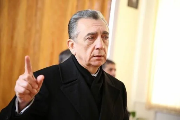 Eldar Əzizov icra başçılarını topladı - Merdən CİDDİ XƏBƏRDARLIQ