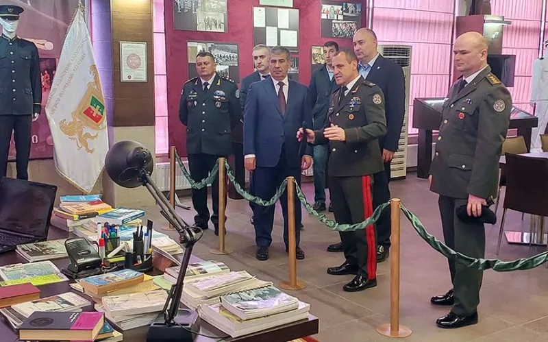 Zakir Həsənov Gürcüstanın Milli Müdafiə Akademiyasında oldu