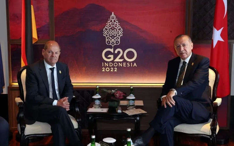Ərdoğan Şoltsla görüşdü