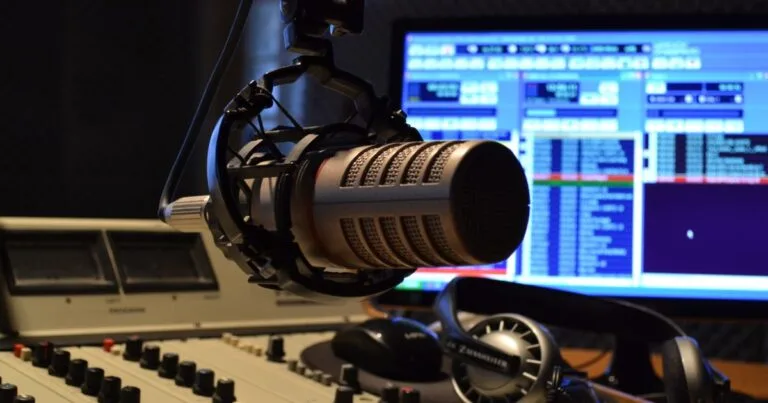 Azərbaycanda yeni radio fəaliyyətə başlayır