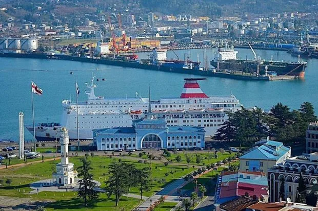 Batumi limanında bomba HƏYƏCANI - YENİLƏNİB