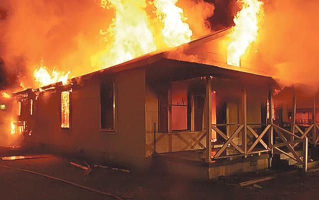 Yevlaxda 3 otaqlı ev yandı
