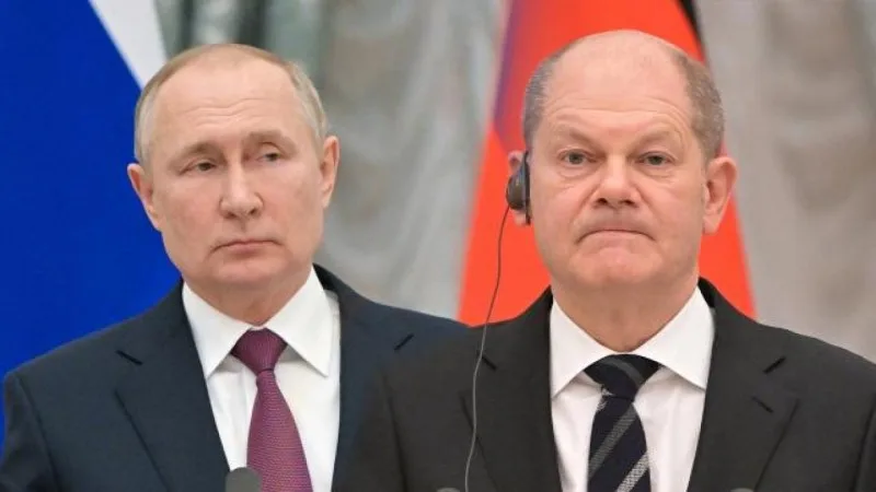 Putin Şoltsla telefonda DANIŞDI