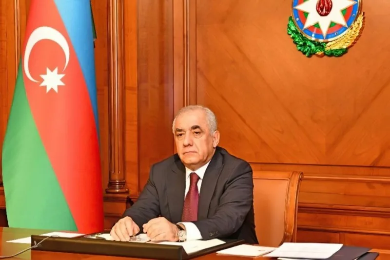 Əli Əsədovdan tibb işçilərilə bağlı QƏRAR