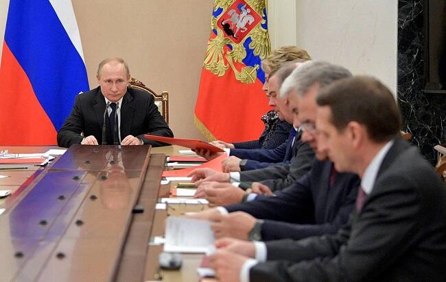 Putin iclas keçirdi