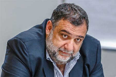 Putin Ruben Vardanyanı vətəndaşlıqdan çıxardı