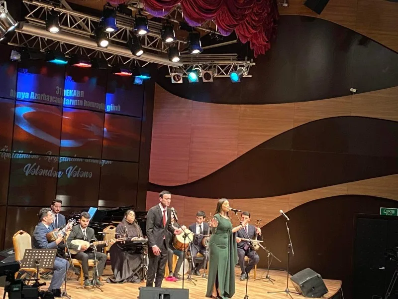 "Ümidindən, Arzusundan dönməyən Vətəndən Vətənə" adlı konsert olub