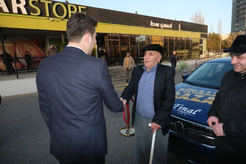 "Final çay iç, Finalda Qazan" lotereyasının qalibinə avtomobil təqdim olundu