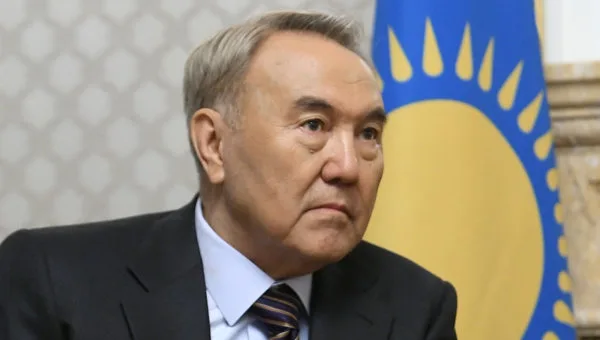 Nursultan Nazarbayevin titulu əlindən alındı