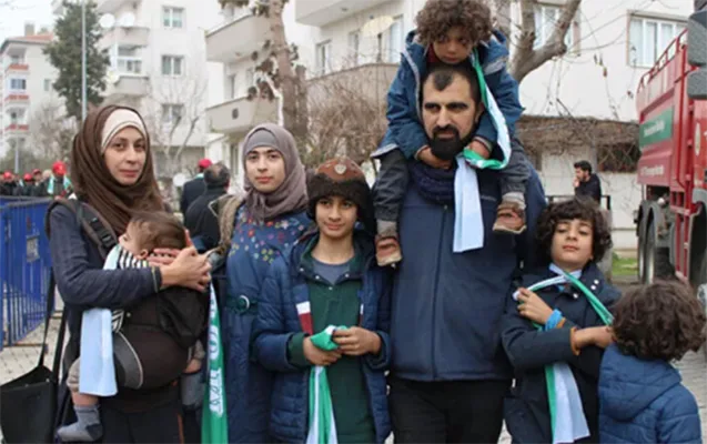 Ərdoğanı yaxından görmək istəyən ailə Fransadan Türkiyəyə gəldi