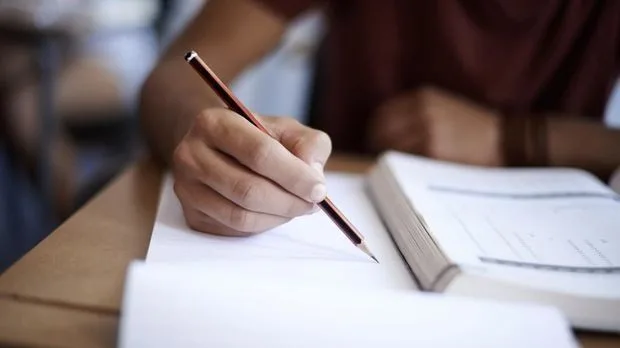 Dövlət qulluğuna qəbul imtahanı keçirilib - YENİLƏNİB